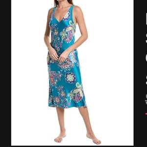 Natori Floral Satin Nightgown in Large